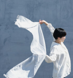 CUON:E クオンイー アクシス 人物着用画像