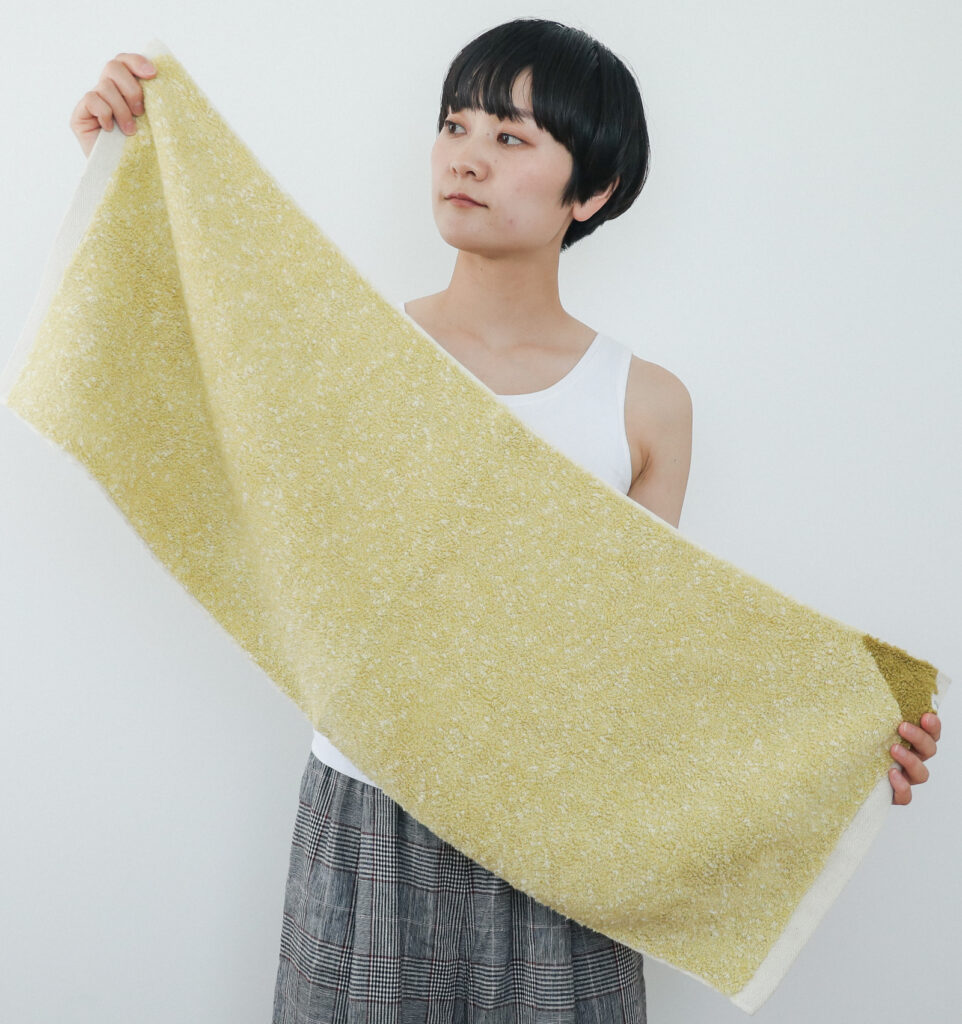 CUON:E　ｸｵﾝｲｰ　サファイス リバーシ　ラージフェイスタオル　 表面画像
