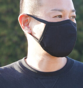 ペタル布マスクLサイズ男性着用画像