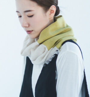 NECKABLE パーカースヌード トルソー着用画像
