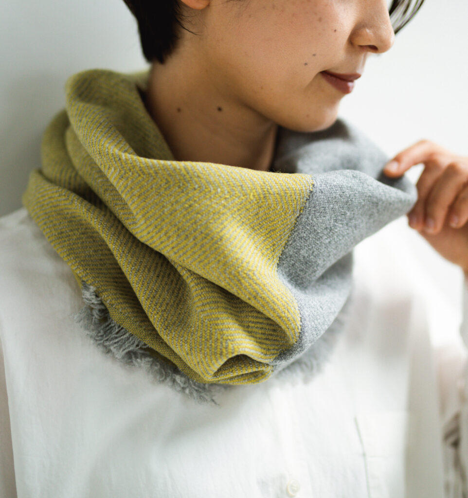NECKABLE ウールスヌード着用画像