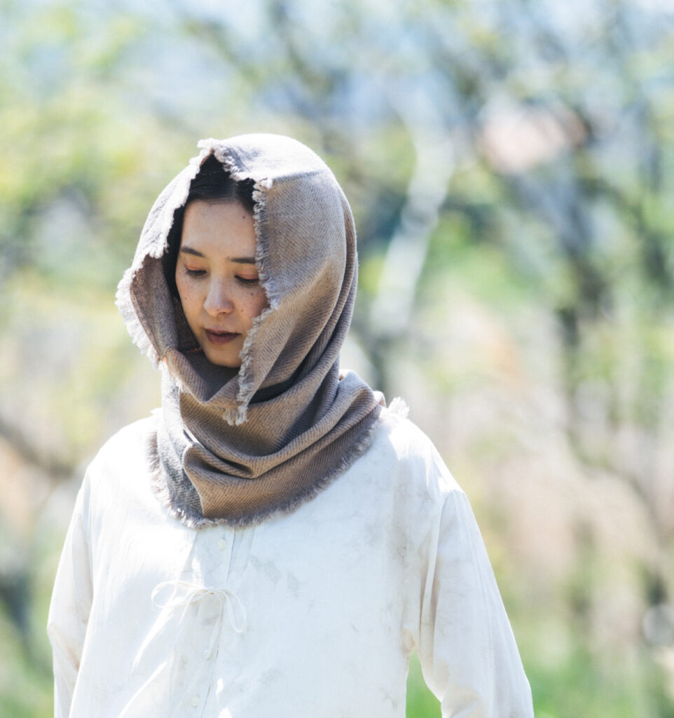 NECKABLE　ウールスヌード着用画像