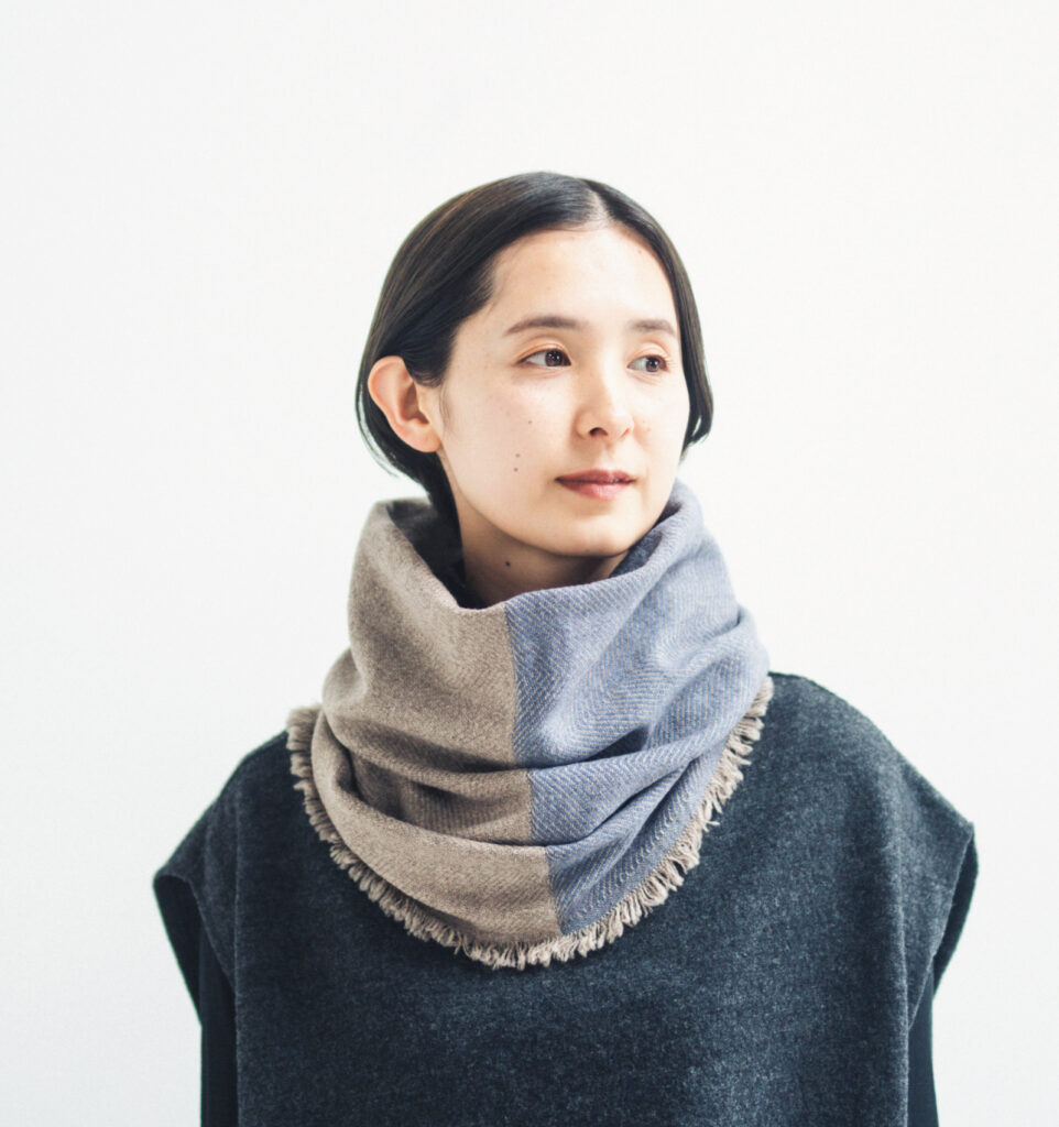 NECKABLE ウールスヌード着用画像