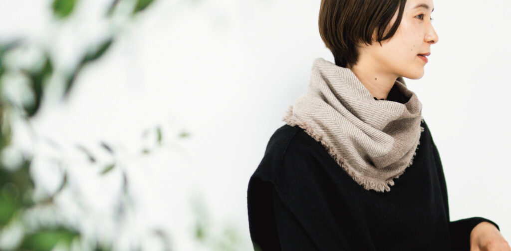 NECKABLE　ウールスヌード着用画像