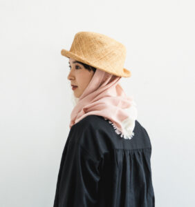 NECKABLE　パーカースヌード　巻いた様子
