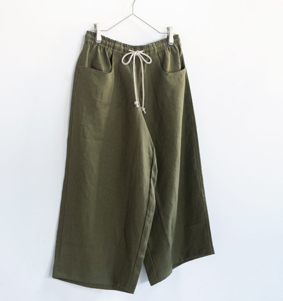 loosy8 八分丈パンツカーキ色　商品画像