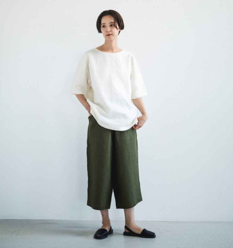 loosy8 八分丈パンツカーキ色　着用画像　