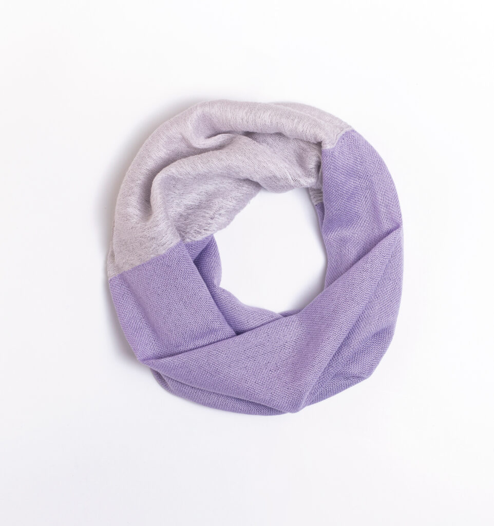 NECKABLE シルクコットン　　スヌード　着用画像