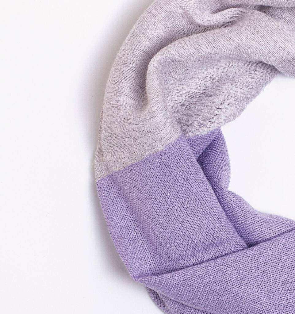 NECKABLE シルクコットン　　スヌード　着用画像