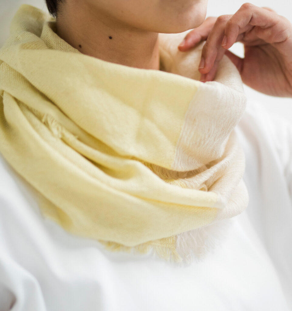 NECKABLE シルクコットン　　スヌード　着用画像