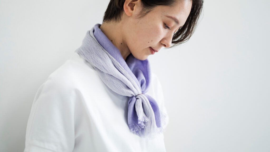NECKABLE シルクコットン　　スヌード　着用画像
