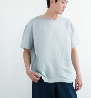 LOOSY:T2 リネン100％Tシャツ　ライトグレー着用画像