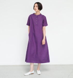 ワンピース LOOSY:ONE パープル 女性着用画像