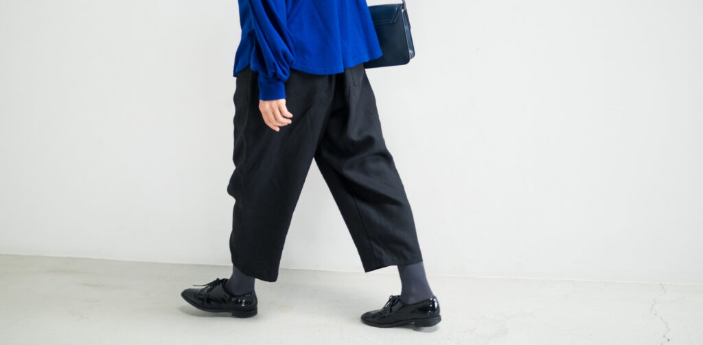 LOOSY:9 リネン100%パンツ着用画像